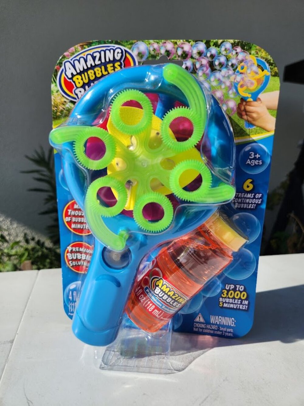 NEW Amazing Bubble Blizzard Toy Outdoor Backyard Picnic Stocking Stuffer
